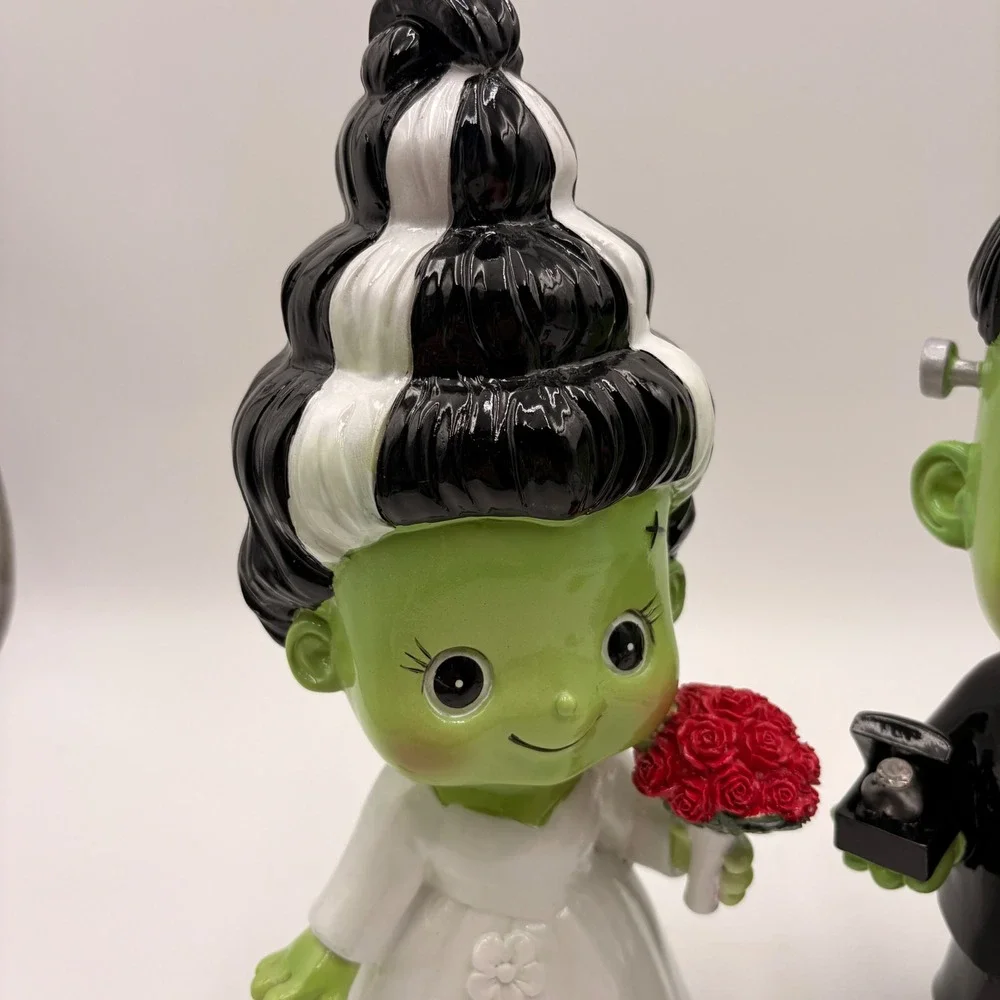 Frankenstein and Bride Wedding Proposal Resin Figurine Set Halloween Decor